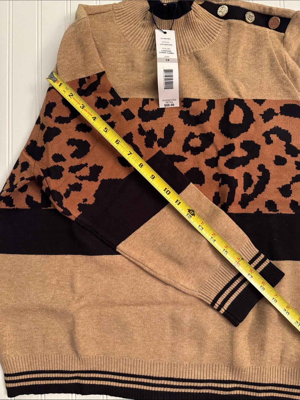 Joseph A. Woman Leopard Stripe Camel Sweater | Size 1X | NWT - Picture 5 of 5